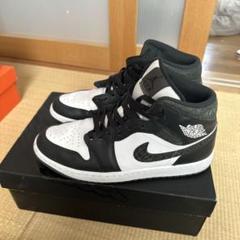 Air Jordan 1 mid ブラック/ホワイト パンダエレファント