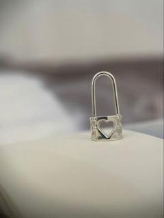 LANIE ラニー 手枷 ピアス/18G 右耳用 LANIE ラニー 手枷 ピアス/18G 右耳用