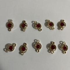 金色の赤いストーン付きチャーム 10個セット