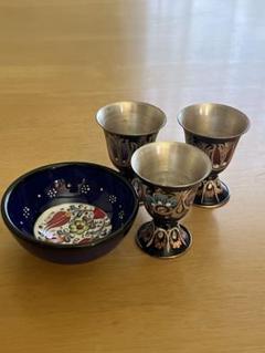 トルコ　キュタフヤ陶器　小鉢　小物入れ　銅製さかずき　グラス