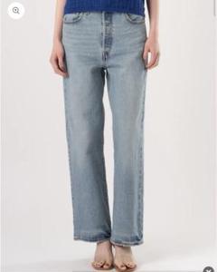 Levi's RIBCAGE ストレートジーンズ 24