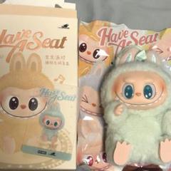 ゆーぺろ Labubu Have a seat QUQUを求めてる方へ 未開封》lububu Have a Seat ぬいぐるみ QUQU - メルカリ