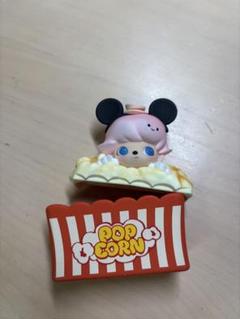 popmart ディズニー　airpods pro dimoo