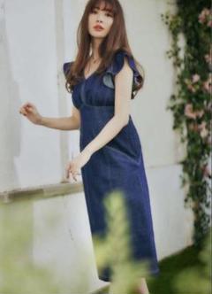ワンピース Herlipto RuffledShoulderDenimMidiDress Herlipto RuffledShoulderDenimMidi Dress