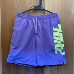 NIKE ショートパンツ　ハーフパンツ　ほぼ未使用品　ナイロン