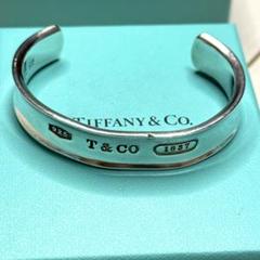 TIFFANY&Co ティファニー ナロー バングル 1837 カフ　シルバー ティファニー 1837™ カフ シルバー（ナロー） | Tiffany & Co.