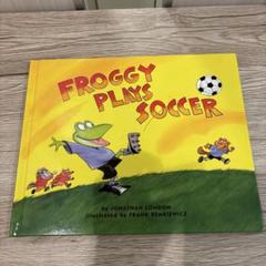 美品　Froggy Plays Soccer ハードカバー