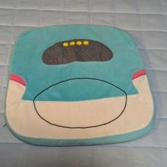 キャラクター クッション 青色 正方形