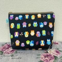虹色フクロウさん　ポーチ　大きめ　ハンドメイド　BK