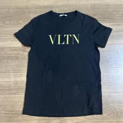 新版 2025年最新】valentino tシャツの人気アイテム - メルカリ トップス