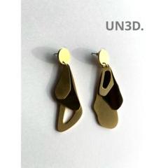 UN3D.アンスリード ダブルトライアングルピアス UN3D.（アンスリード）の「ダブルトライアングルピアス（ピアス