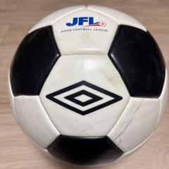 アンブロ　サッカーボール5号球 アンブロ サッカーボール5号球 - メルカリ