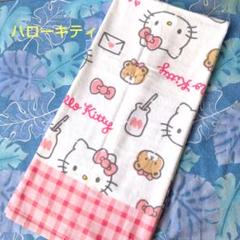 夏☘️ハローキティバスタオル新品60×120cm - メルカリ