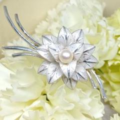 ヤマダ 彫金　作家物　絋　シルバーsilver　パール真珠　ブローチ ヤマダ様専用 彫金 作家物 絋 シルバーsilver パール真珠 ブローチ