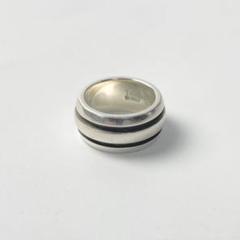 ティファニー Tiffany アトラス グルーブド ダブルライン リング