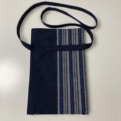 バッグ　サコッシュ　紺色　ネイビー