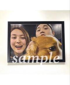 ★ドジャース　大谷翔平　田中真美子　A4ポスターフレーム付き　デコピン　地区優勝のサムネイル