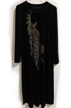 surya 【美品】【シアー】【ビジュー】【ターコイズ】【総柄】シフォン長袖 surya 【美品】【シアー】【ビジュー】【ターコイズ】【総柄