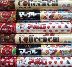 マーブルチョコ　31本　アポロチョコ 25本　合計56本 マーブルチョコ 31本 アポロチョコ 25本 合計56本の通販 by