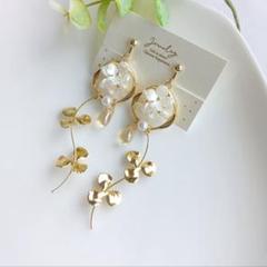 3連お花チャームとフラワースティックのイヤリング ピアス＊ハンドメイド
