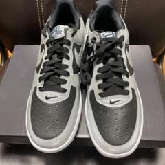 NIKE AIR FORCE 1 黒蛇