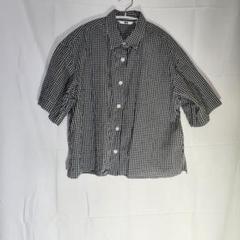 ユニクロ　黒と白　チェック柄 　半袖シャツ　Sサイズ