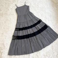 【FURFUR/ファーファー 】美品プリーツティアードキャミワンピース FURFUR（ファーファー）の「プリーツティアードキャミワンピース