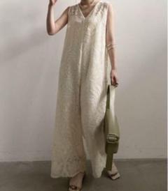 Ameri　CHLOE V NECK ROMPERS 2025年最新】chloe v neck rompersの人気アイテム - メルカリ