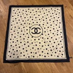 美品‼︎ ◆CHANEL◆ 大判スカーフ 85×85 ブローチ柄 シャネル CHANEL - CHANEL シャネル ショール スカーフ シルク 100