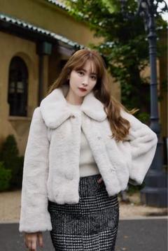 正規品 Herlipto Winter Love Faux Fur Coat Herlipto正規品】Winter Love Faux Fur Coat - メルカリ