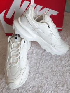 タイムセール【新品未使用】NIKE ナイキ TC7900 24.5センチ 2025年最新】tc7900 24.5の人気アイテム - メルカリ