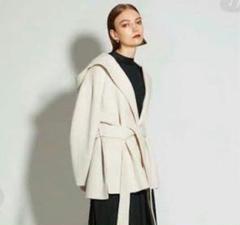 エミ アトリエ emmi atelier ショートリバーコート - メルカリ