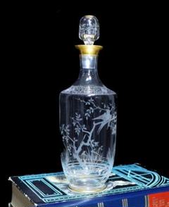 オールド・バカラ 1890年頃 金彩 エナメル彩 ツバメ文 蓋物 グリーン緑硝子 オールド・バカラ 1890年頃 金彩 エナメル彩 ツバメ文 蓋物