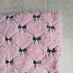 リボン刺繍ピンクプードルボア生地