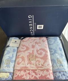 GIVENCHY 4Gモノグラム コットンテリータオル 上下セットアップ GIVENCHY - GIVENCHY タオルセット 水色 花柄の通販 by きなこ's