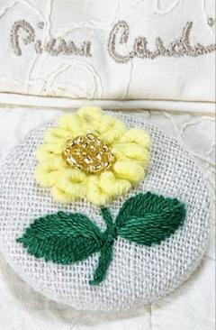 立体フランス刺繍　ひまわり　ブローチorヘアゴム　直径38㎜　新品　送料無料