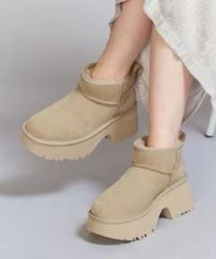 【ほぼ未使用】UGG クラッシック ウルトラミニ ニューハイツ ブーツ 25cm UGG アグ W CLASSIC ULTRA MINI NEW HEIGHTS クラシック