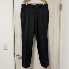 《UNIQLO》黒スラックス バックポケット付き