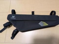 フレームバッグ【RACING FRAME PACK 2.4L】｜APIDURA