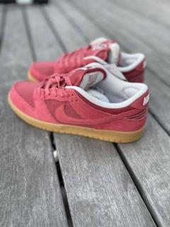 未使用　27cm NIKE SB DUNK LOW ナイキ　ダンクのサムネイル