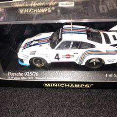 403-311 ミニチャンプス 1/43 ポルシェ 935 1976 #1 403-311 ミニチャンプス 1/43 ポルシェ 935 1976 #1 - メルカリ