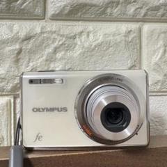 OLYMPUS FE デジタルカメラ レッド 充電器付き Amazon | OLYMPUS デジタルカメラ CAMEDIA (キャメディア) FE