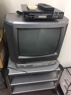 ブラウン管カラーテレビ　テレビ台　DVDレコーダー(リモコン付き)　作動良好 ブラウン管カラーテレビ テレビ台 DVDレコーダー(リモコン付き