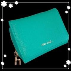 【niko and ... 】エメラルドグリーン　三つ折り財布