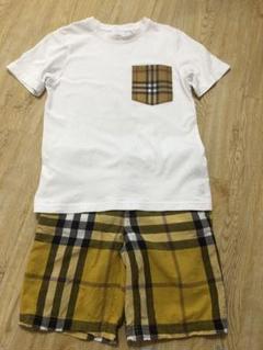 バーバリー　10y 140cm ホワイトTシャツとチェック柄ショートパンツセット