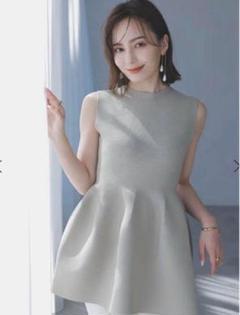 ペプラムニットトップス(F WHITE): トップスanuans