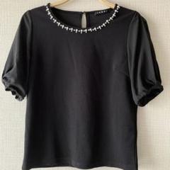 【INGNI】ブラックトップス パール装飾　ワッフル素材シフォン袖　Mサイズ半袖