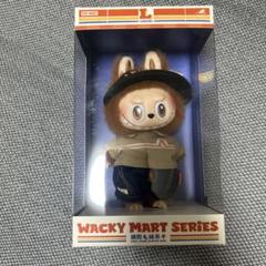 Wacky Mart ぬいぐるみペンダント　ラブブ　店員
