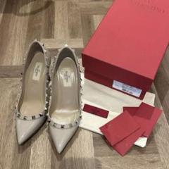 2025年最新】VALENTINO ロックスタッズの人気アイテム - メルカリ