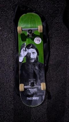 スケートボードTHEORIES セオリーズ RASPUTIN ラスプーチン スケートボードTHEORIES セオリーズ RASPUTIN ラスプーチン
